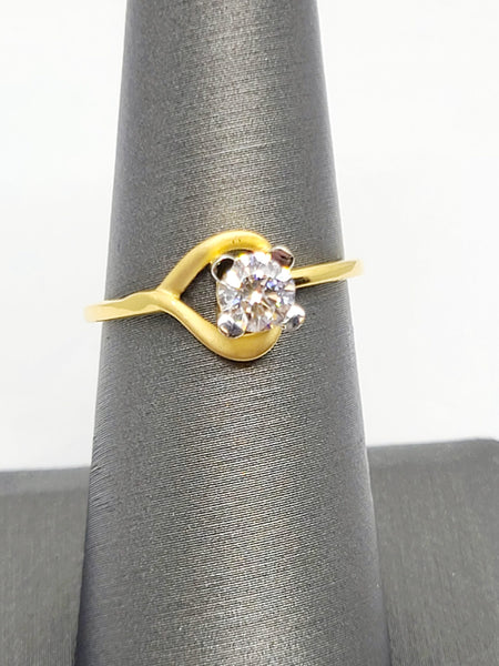 Stainless Steel Solitaire Swirl Ring - GEN Z JEWELRY