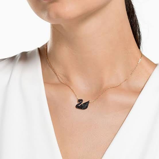 Black Swan Necklace  - GEN Z JEWELRY