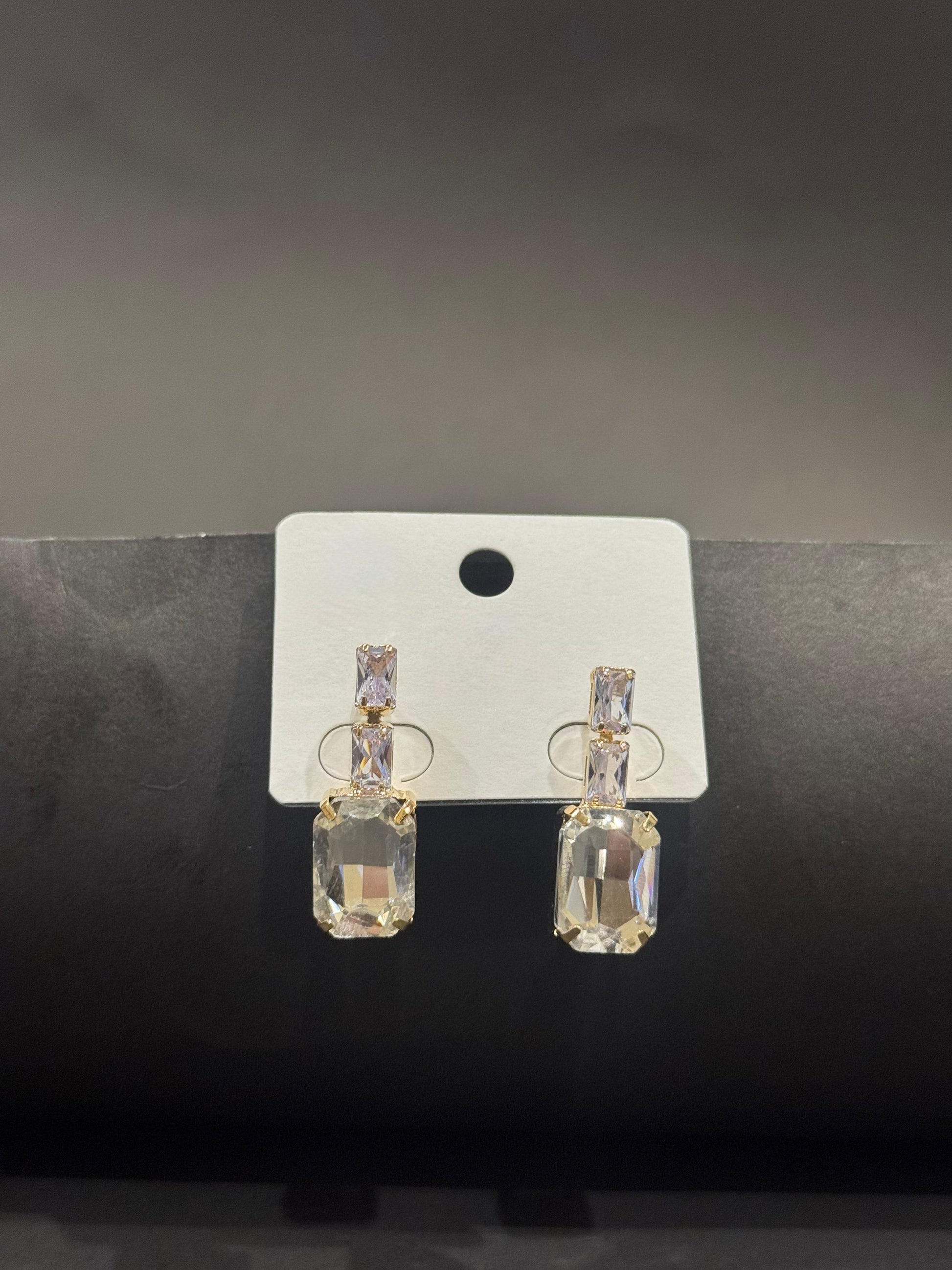 Champagne Glow Drop Earrings - GEN Z JEWELRY