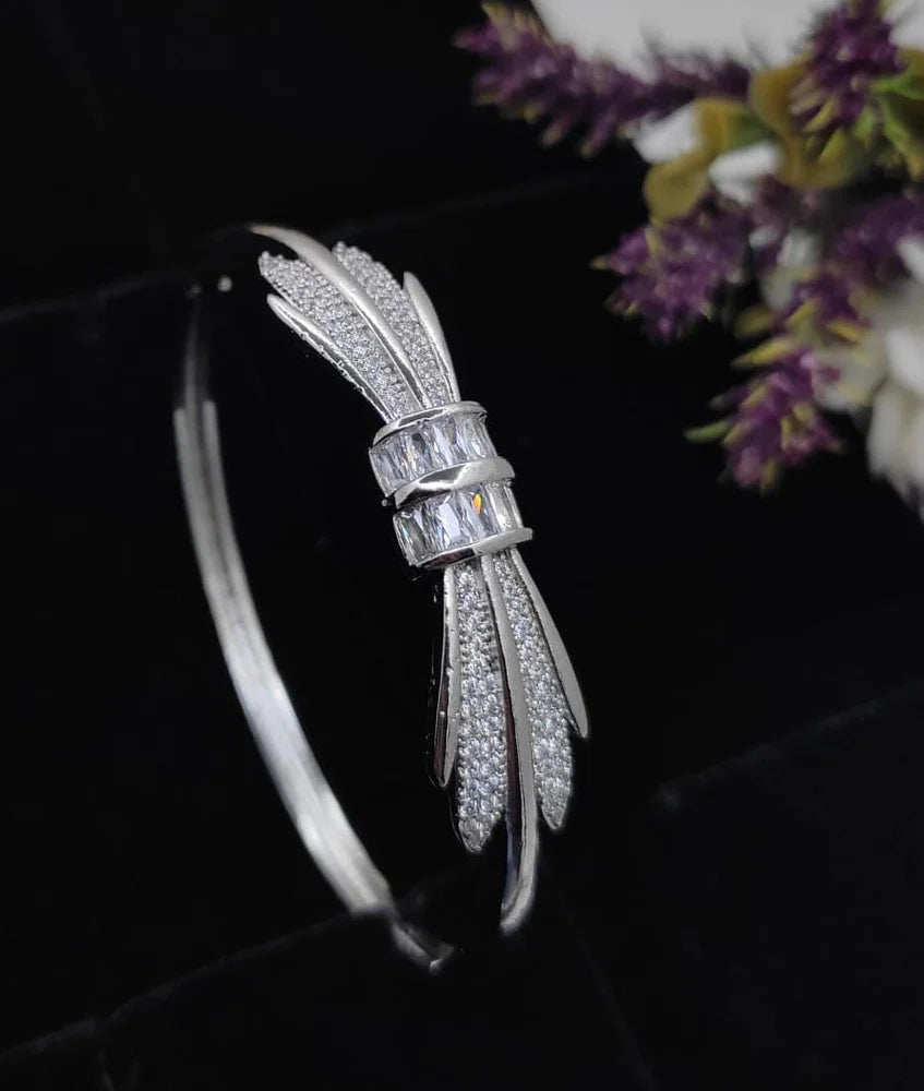 Kavita Art Silver Plated Austrian Stone Openable Bracelet - GEN Z JEWELRY