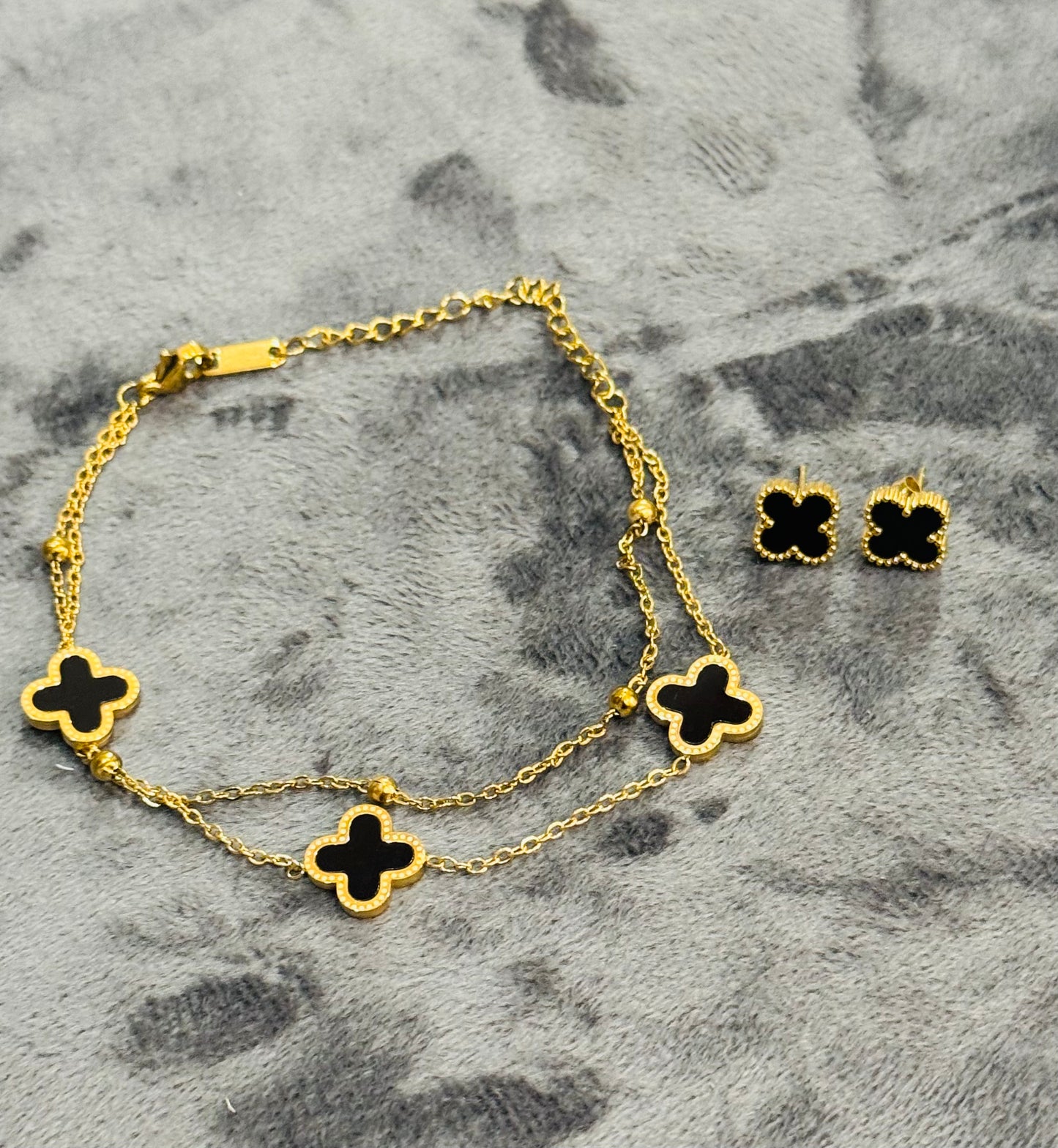 Four Cover Flover Bracelet And Earrings Bundle - GEN Z JEWELRY