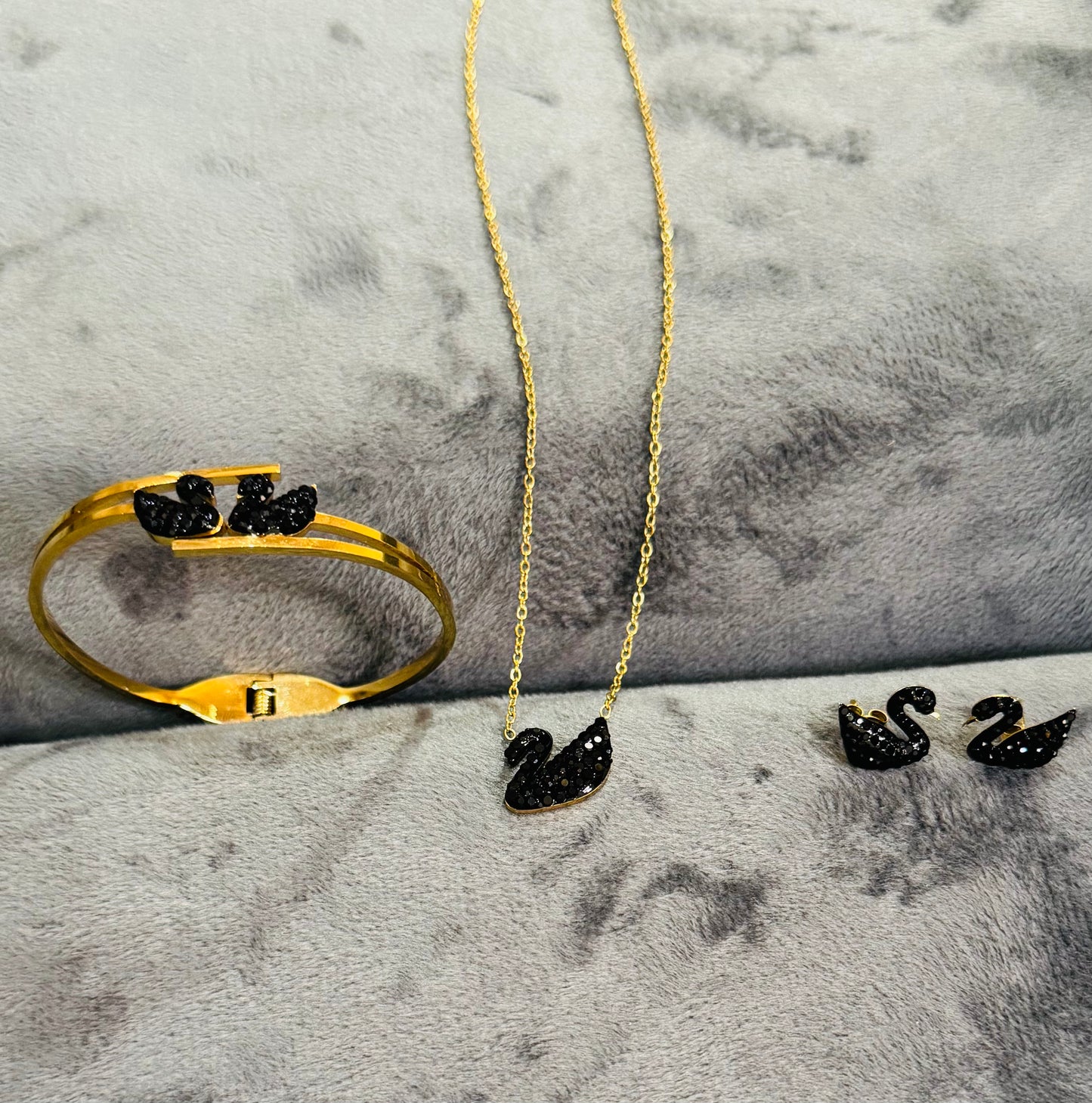 Black Swan Bundle - GEN Z JEWELRY