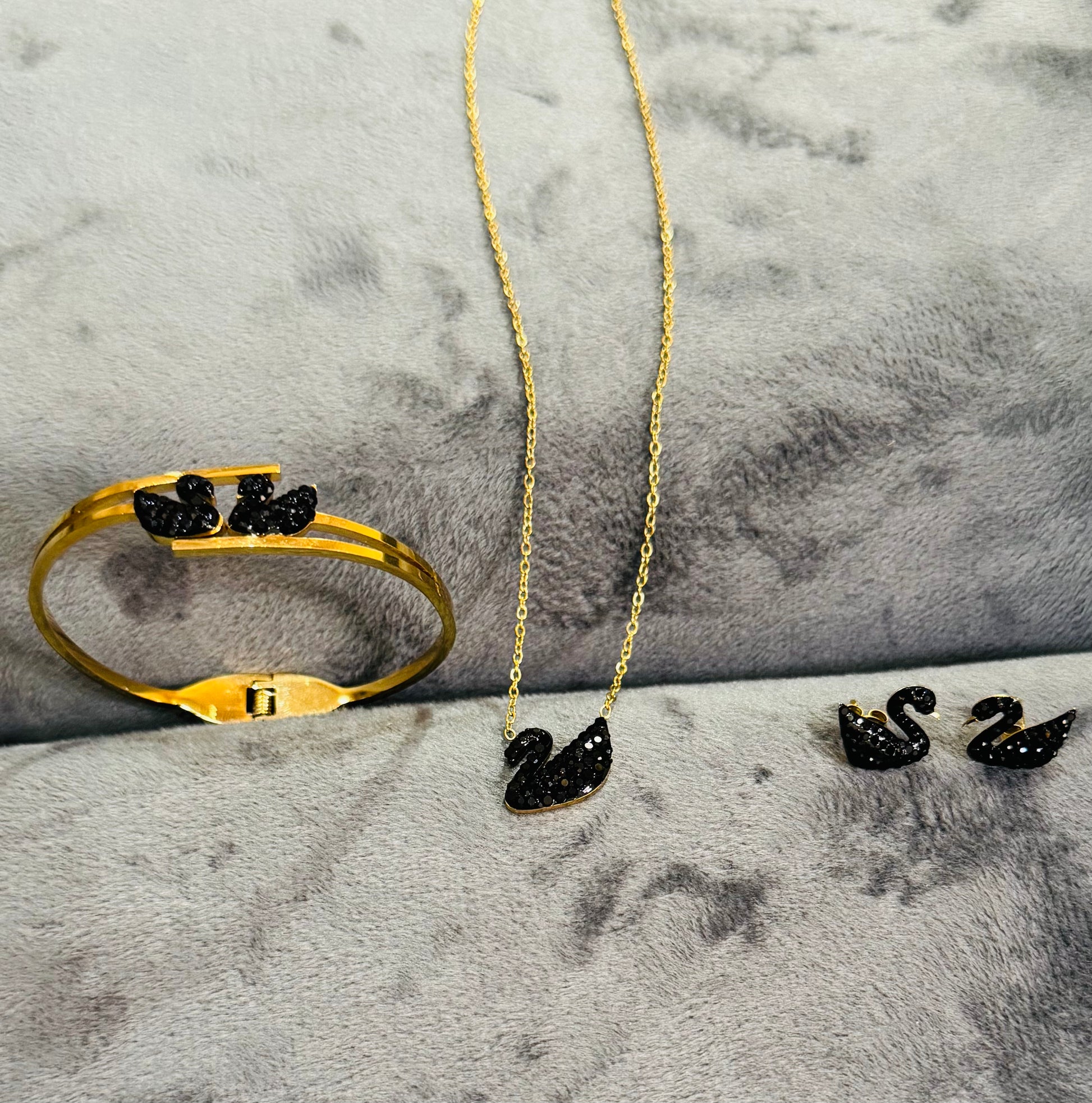 Black Swan Bundle - GEN Z JEWELRY