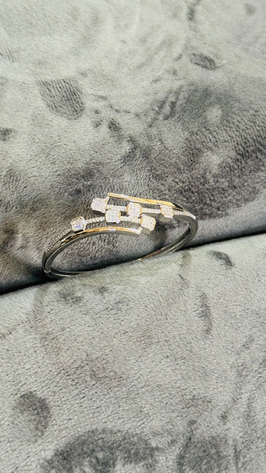 Elegant Silver Bracelet - GEN Z JEWELRY