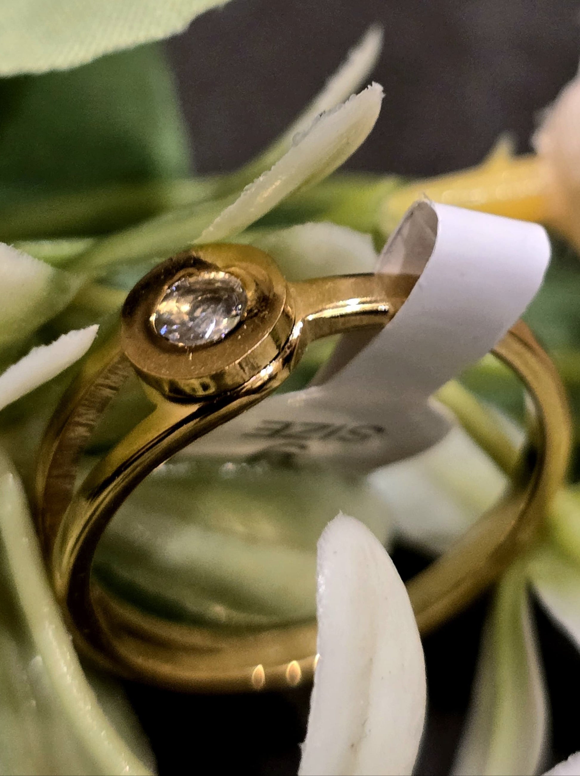 Golden Gaze Solitaire Ring - GEN Z JEWELRY