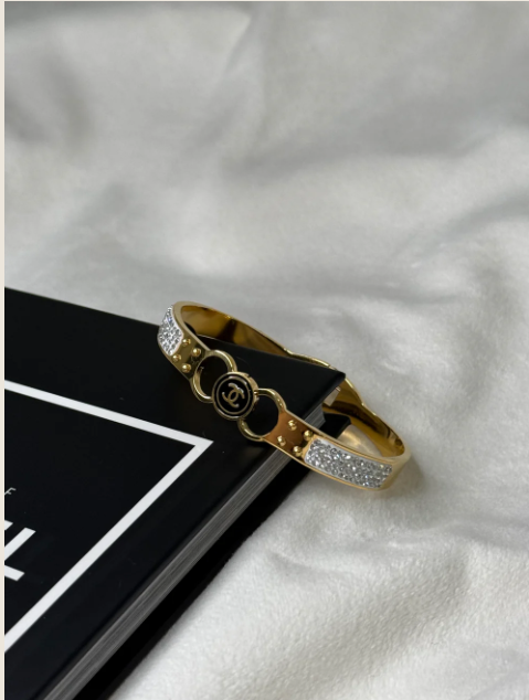 Luxury Gold Plated Crystal Bangle - GEN Z JEWELRY